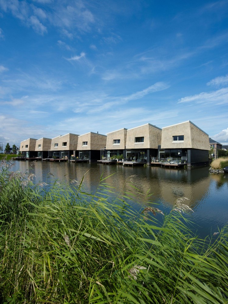 9 Houses on the Water / BLAUW architecten + FARO Architecten