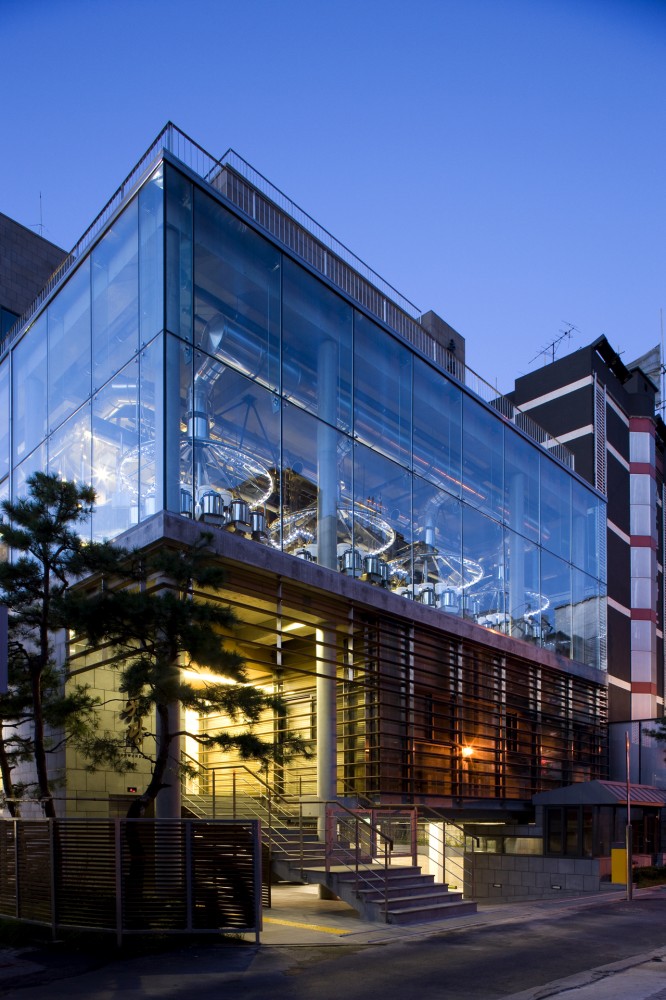 Choonwondang Oriental Clinic & Museum / Doojin Hwang Architects