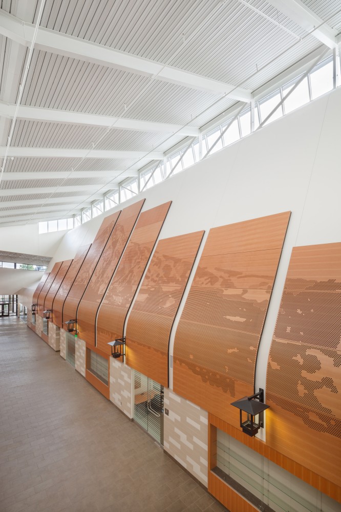 Sandy High School / Dull Olson Weekes Architects