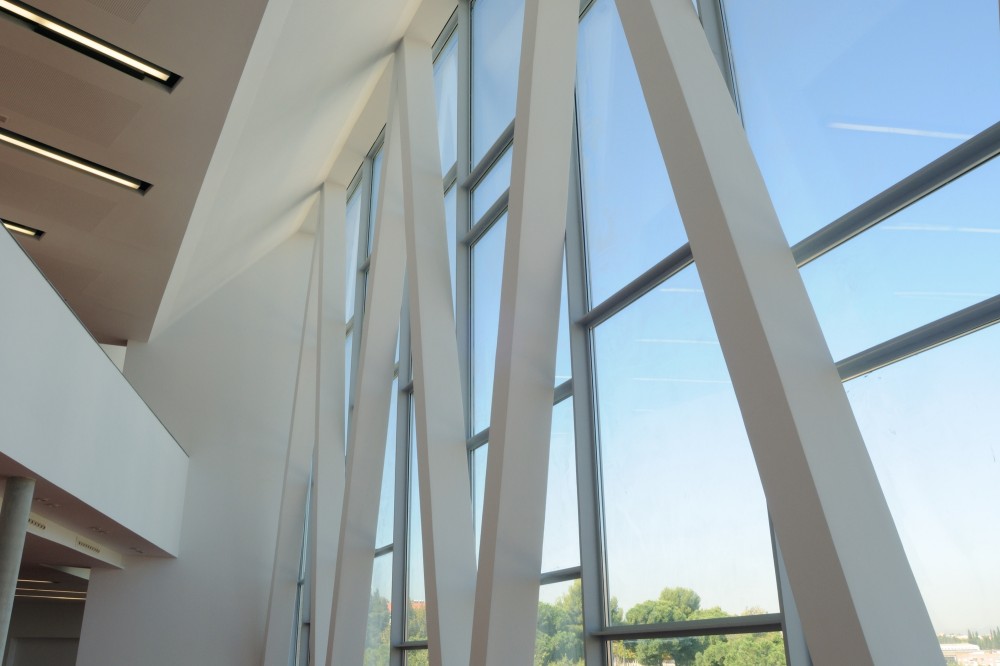 Public library Ana María Matute / RSP arquitectos