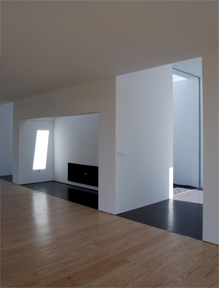 House in Alpiarça / GGLLatelier