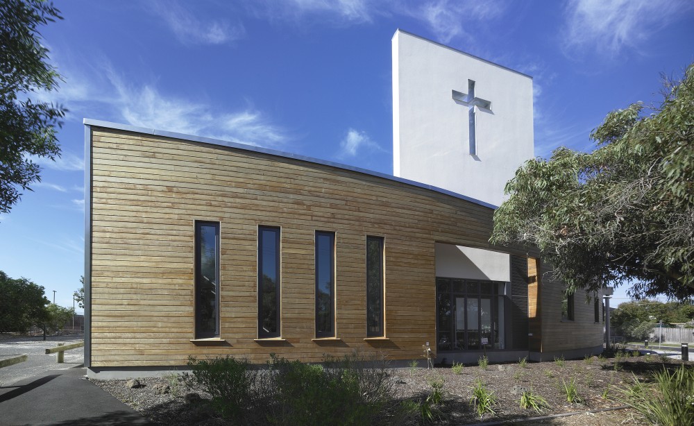 St Alfred’s Church  / Studio B Architects