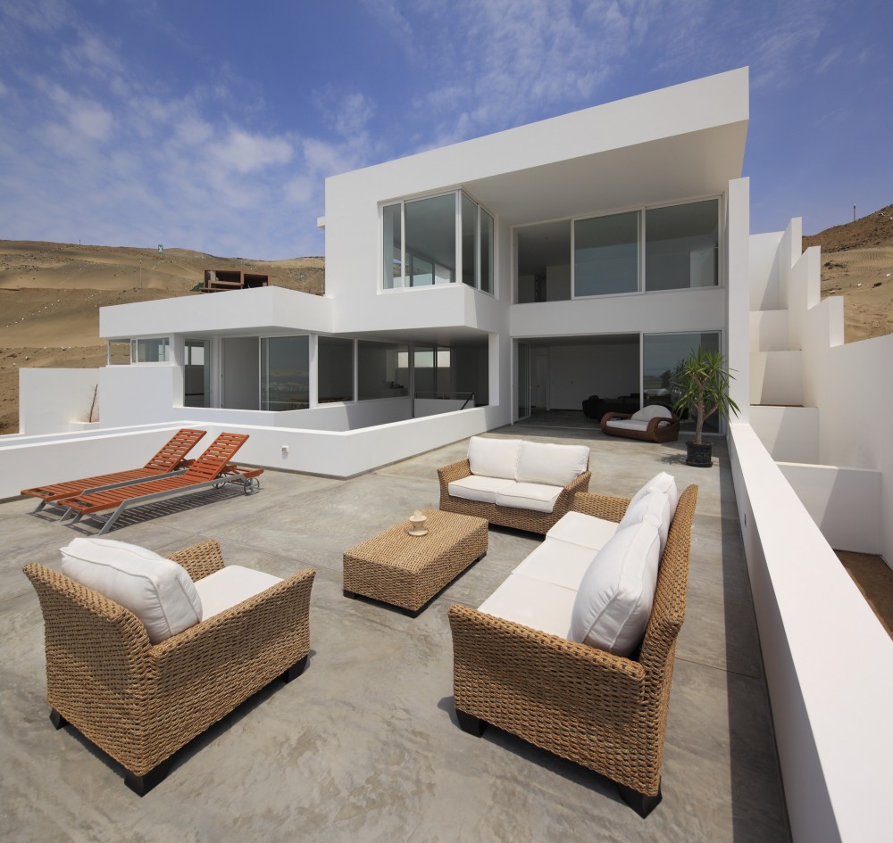 Deployed  House  / Seinfeld Arquitectos