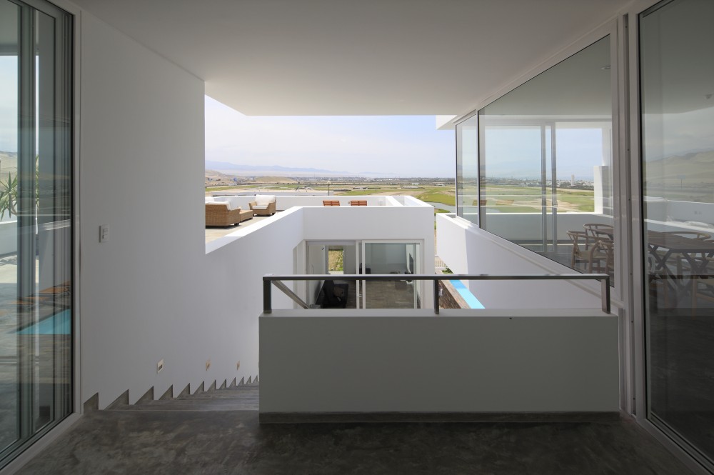 Deployed  House  / Seinfeld Arquitectos