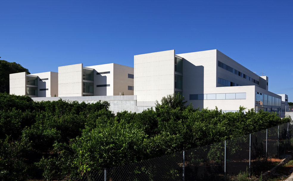 Arabista Ribera School / Victor García Martínez