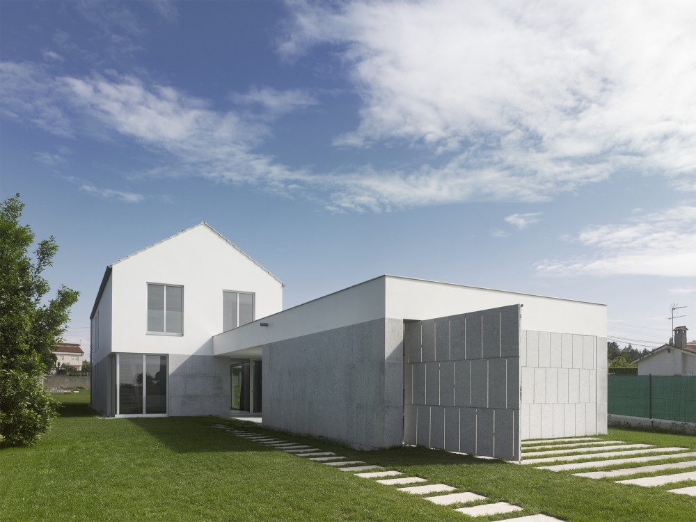 House in Coiros / Bals Arquitectos