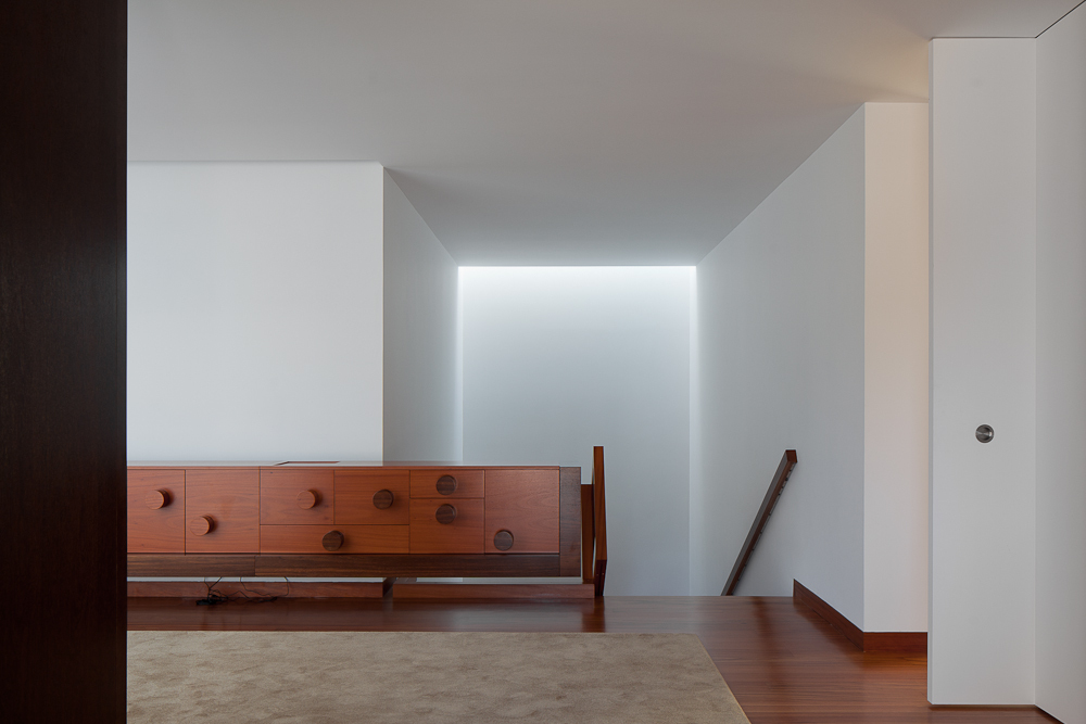 AADD House / Helder de Carvalho