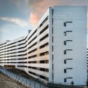 186 Viviendas en Tres Cantos / R&AS 186 Viviendas en Tres Cantos / R&AS © Liven Photography