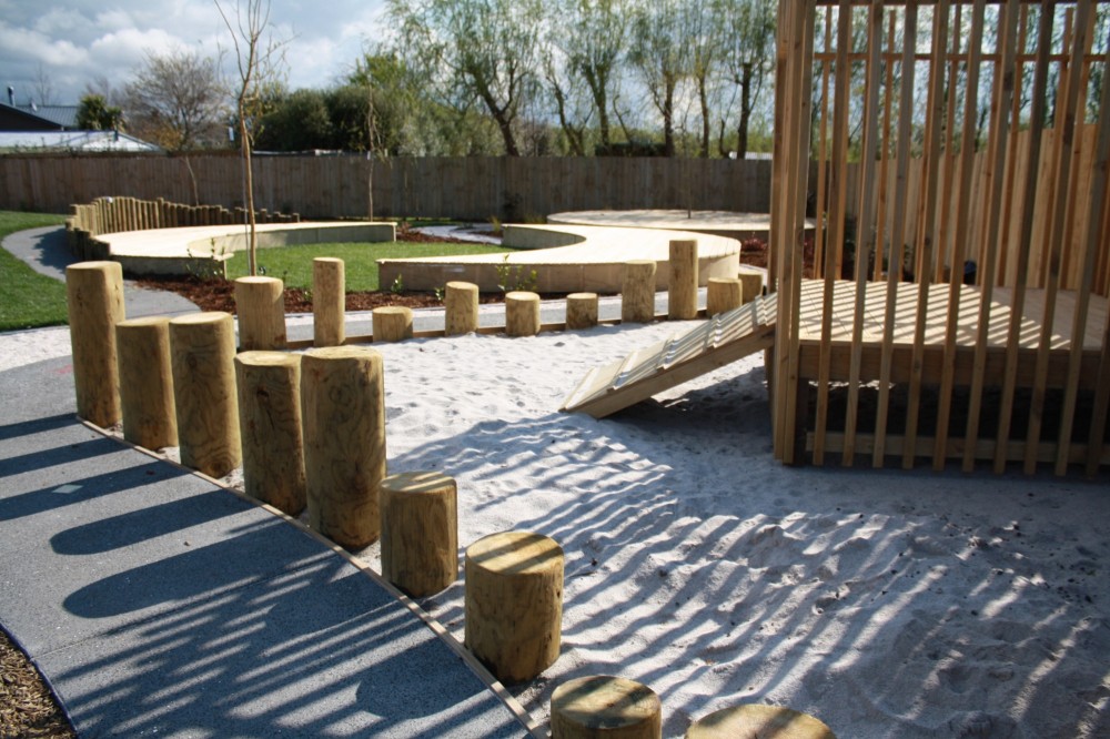New Shoots Childrens Centre / Collingridge and Smith Architects