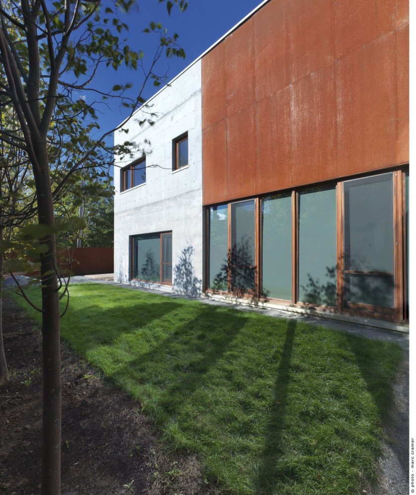 The Beaumont House / Henri Cleinge