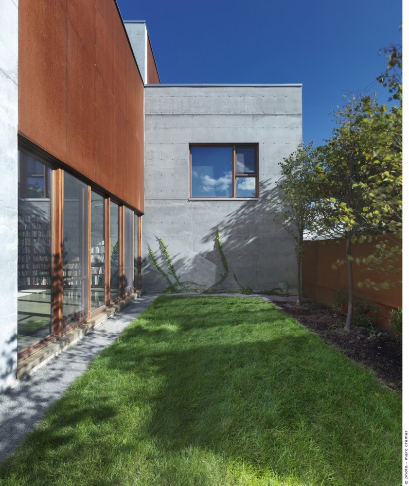 The Beaumont House / Henri Cleinge