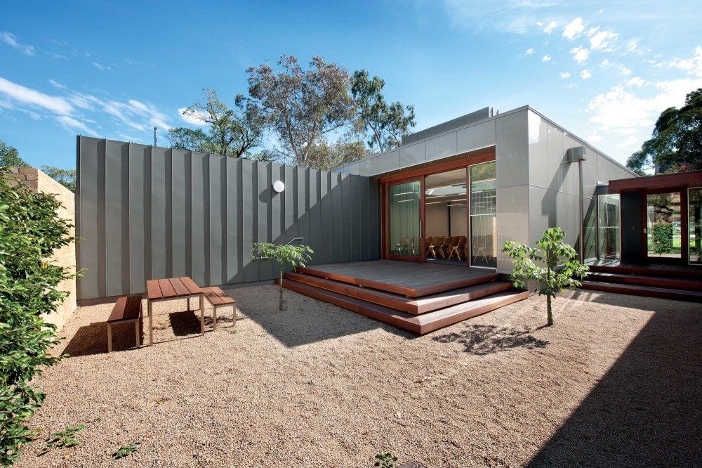 Trinity College Theological School Extensions / Peter Elliott Architecture + Urban Design