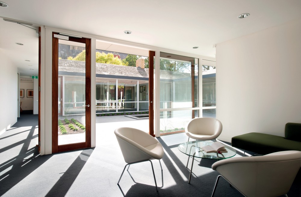 Trinity College Theological School Extensions / Peter Elliott Architecture + Urban Design