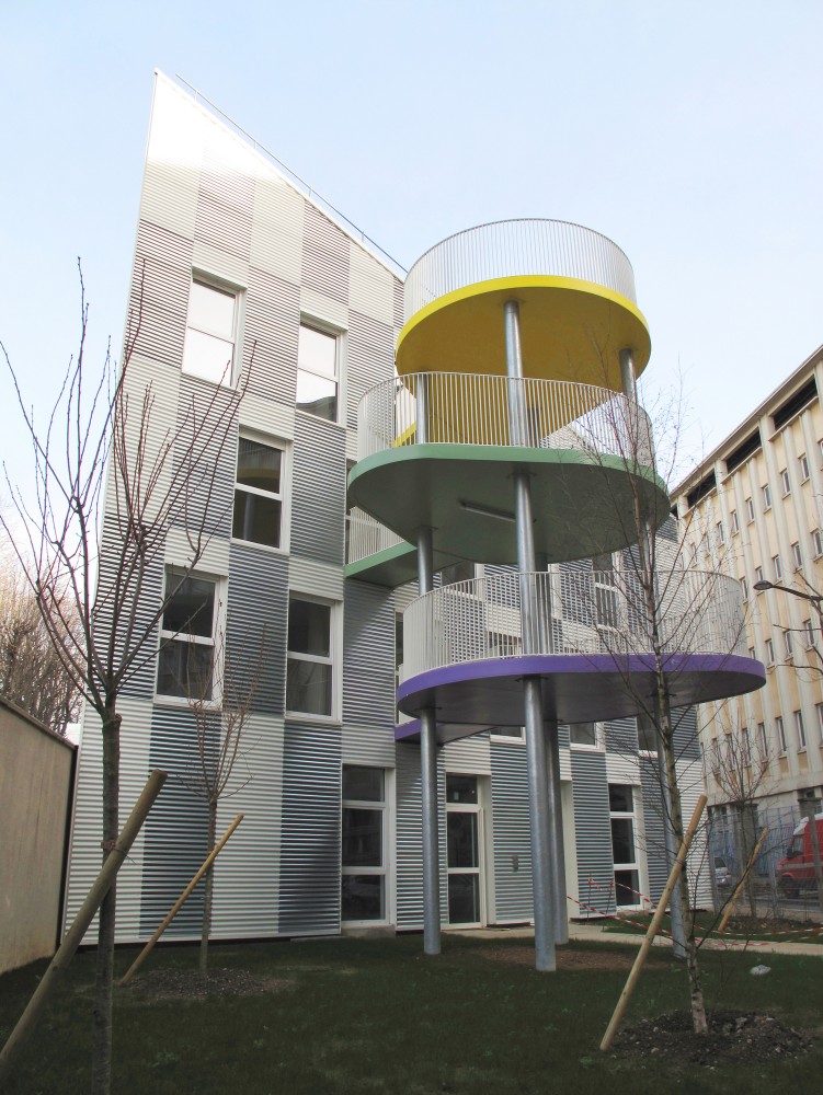 Rebière 21 housing / Hondelatte Laporte Architectes