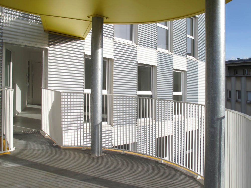 Rebière 21 housing / Hondelatte Laporte Architectes