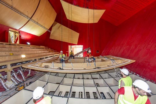 Renzo Piano Designs a Flat-Pack Auditorium for L’Aquila