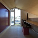 Thomson Cottage Renovations and Addition / Bonnifait + Giesen Thomson Cottage Renovations and Addition / Bonnifait + Giesen © Russell Kleyn