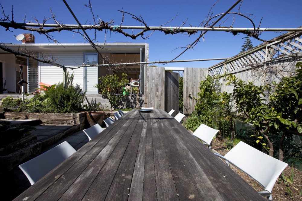 Thomson Cottage Renovations and Addition / Bonnifait + Giesen