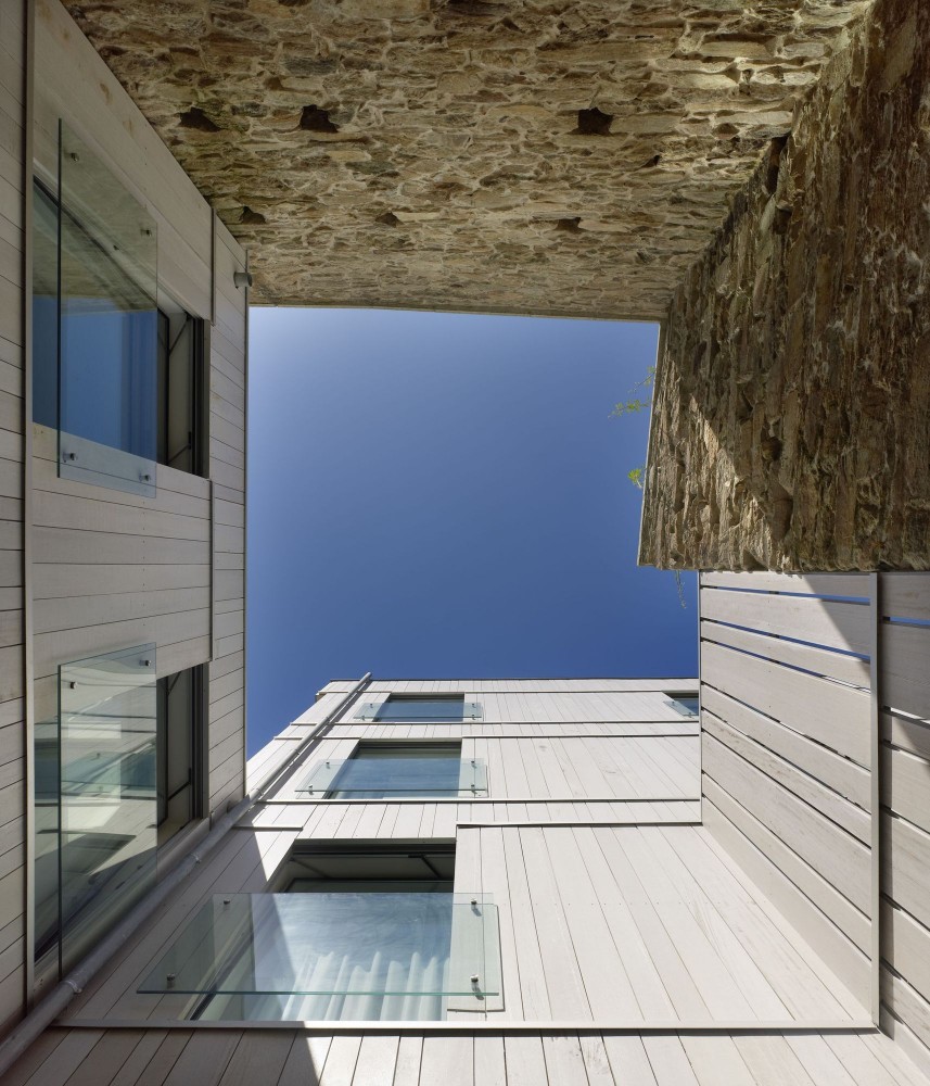 Rehabilitation Hotel Moure / Abalo Alonso Arquitectos