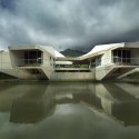 © Patrick Bingham Hall