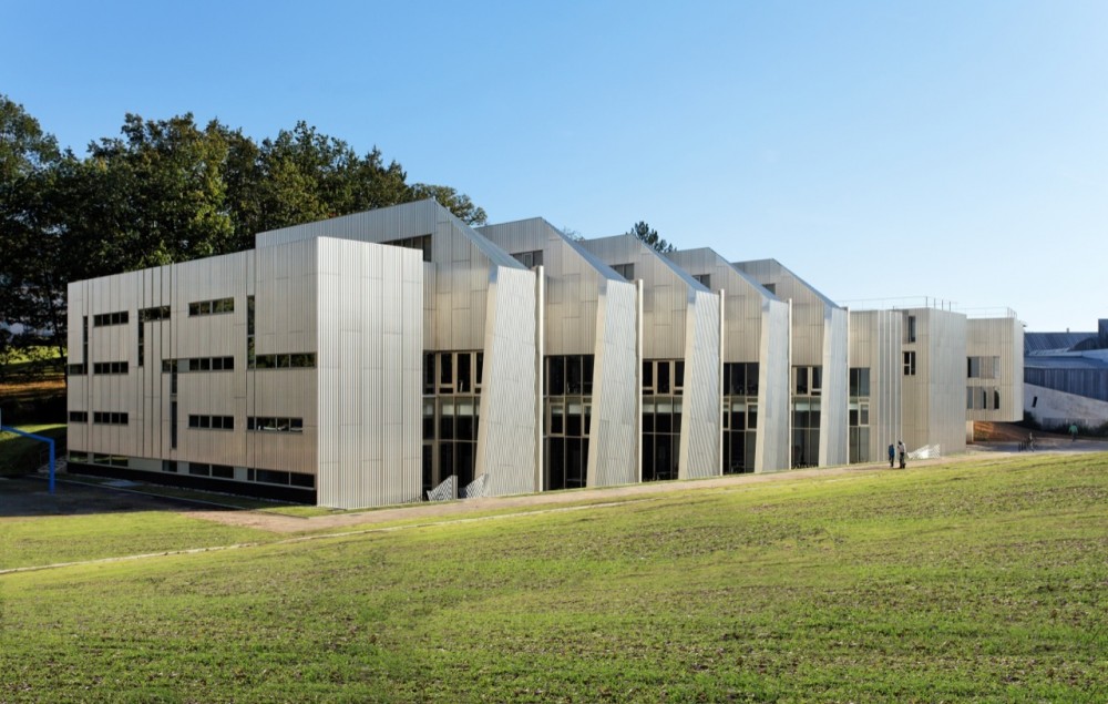 University Of Versailles Science Library / Badia Berger Architectes
