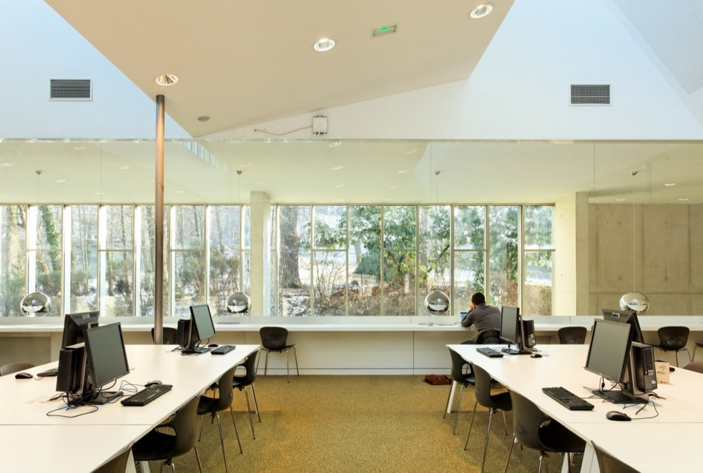 University Of Versailles Science Library / Badia Berger Architectes