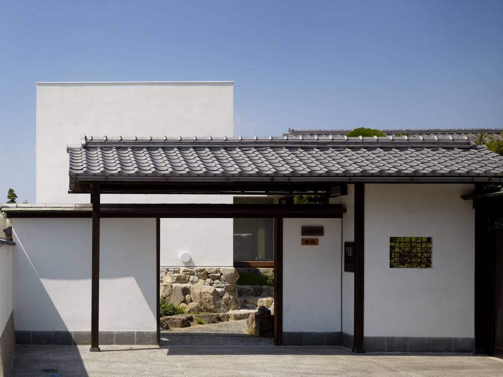 Garden Tree House / Hironaka Ogawa & Associates