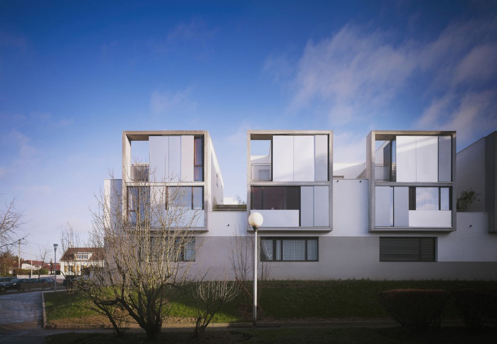 38 Social Housing in Eaubonne / LEM +