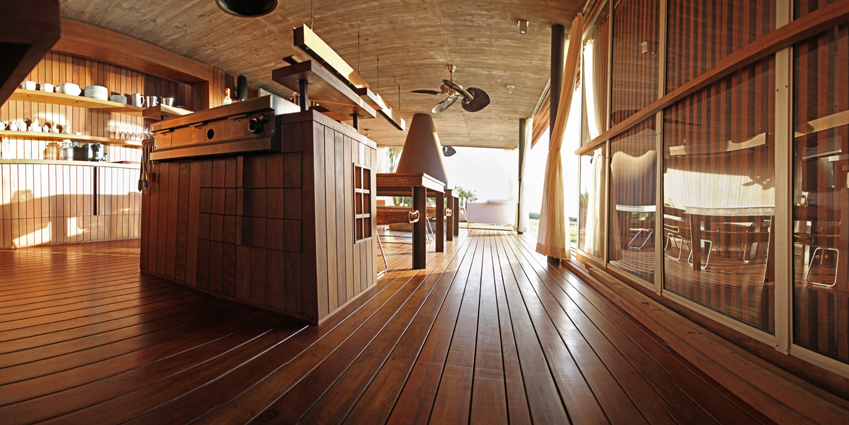 House Booth / Marcelo Daglio Arquitectos