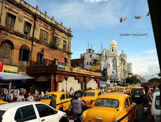 Street in Kolkata. Image © Flickr User CC syder.ross