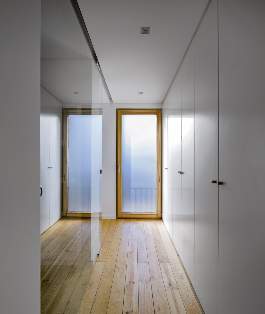 Houses in Setubal / OW arquitectos