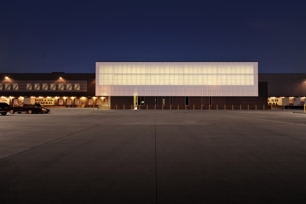 Dollar General Distribution Center / Leo A Daly