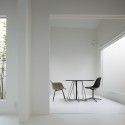 Chiyodanomori Dental Clinic / Hironaka Ogawa Chiyodanomori Dental Clinic / Hironaka Ogawa © Daici Ano
