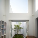 Chiyodanomori Dental Clinic / Hironaka Ogawa Chiyodanomori Dental Clinic / Hironaka Ogawa © Daici Ano