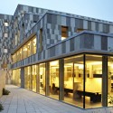 Willebroek Administration Building / BRUT © Steven Neyrinck