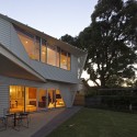 Weatherboard House / FMD Architects Weatherboard House / FMD Architects © Peter Bennetts