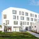 Transition Centre of 24 housing in Rambouillet / Benjamin Fleury Transition Centre of 24 housing in Rambouillet / Benjamin Fleury © David Boureau