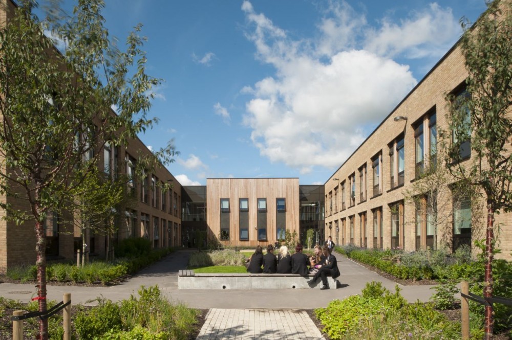 Cornelius Vermuyden School / Nicholas Hare Architects