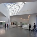A. H. McCoy Federal Office / Schwartz-Silver Architects A. H. McCoy Federal Office / Schwartz-Silver Architects © Alan Karchmer