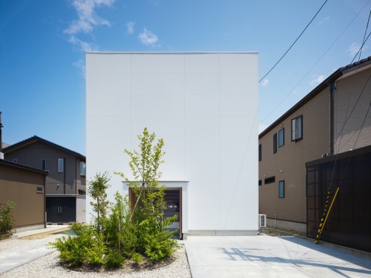 © Toshiyuki Yano
