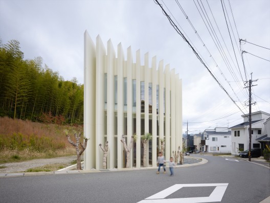 © Toshiyuki Yano