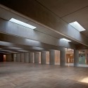 Ballyroan Library / Box Architecture Ballyroan Library / Box Architecture © Paul Tierney