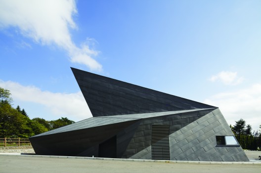 © Nacasa & Partners inc