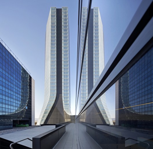 © Hufton + Crow