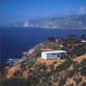 Pre-Fab's Reigning Queen: Rocio Romero Pre-Fab's Reigning Queen: Rocio Romero The Original LV house in Laguna Verde Chile. Image © Julio Pereira