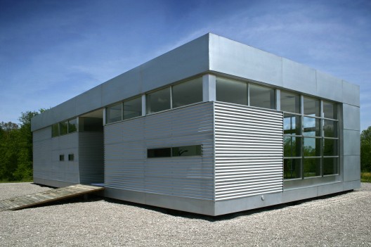 Rocio Romero's LV House in Missouri. Image © Frank Di Piazza