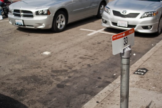 A parking space with a sensor in San Francisco © Frank Chan