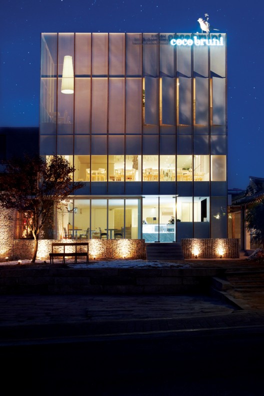 Courtesy of studioVASE
