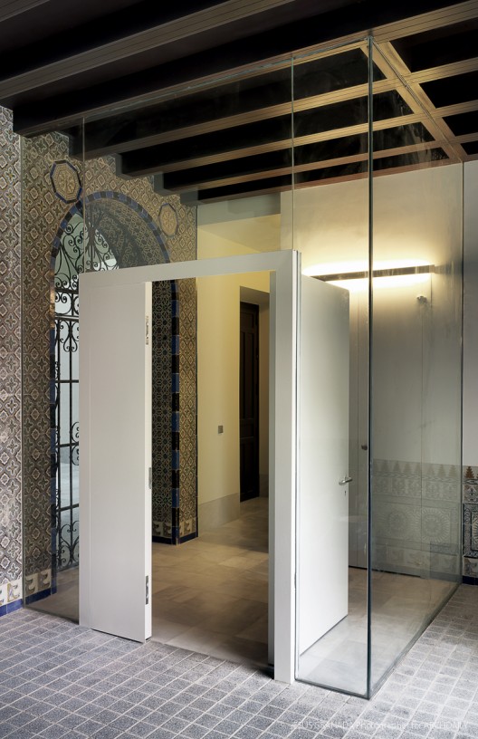 © Jesús Granada