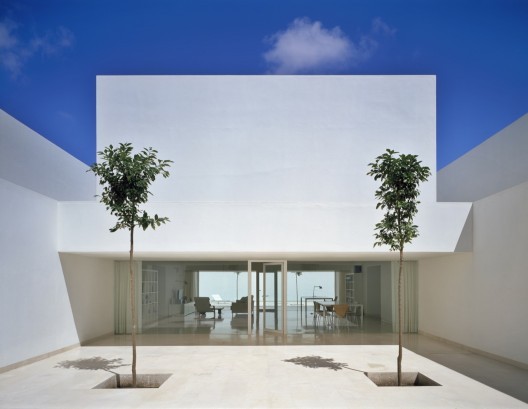 Guerrero House by Alberto Campo Baeza / © Roland Halbe